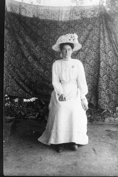 Edith May Heneker nee Grimwood 1913